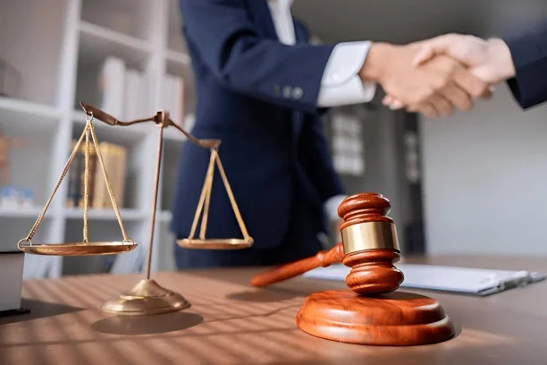 Lemon Law attorney providing legal help for car buyers with defective or fraudulent vehicles